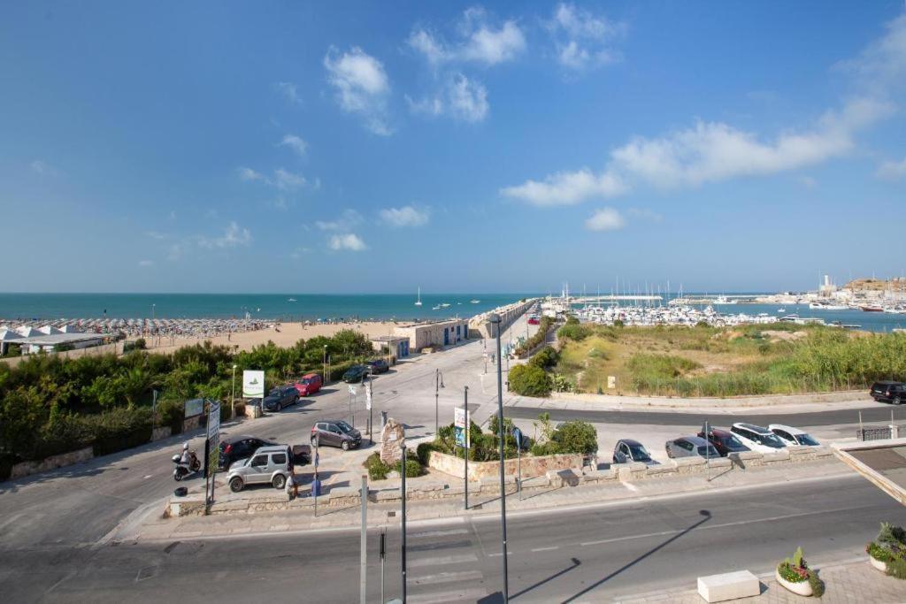 Le Dune B&B Vieste Bagian luar foto